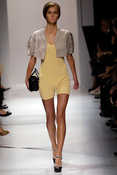 Look 44
